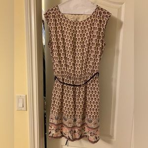 Beautiful Espirt pink & purple floral dress with purple braided belt (size 6).